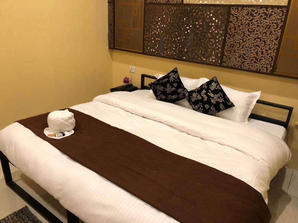 The Madaar House Hotel Varanasi Ngoại thất bức ảnh
